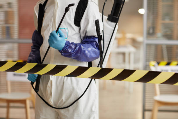 Professional Biohazard technician working in Macedonia, IA